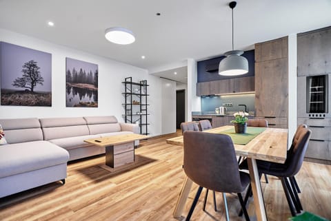 Kitchen or kitchenette, Living room, Seating area, pet friendly