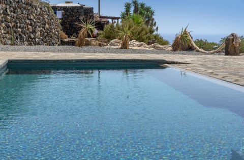 Day, Natural landscape, Pool view, Swimming pool