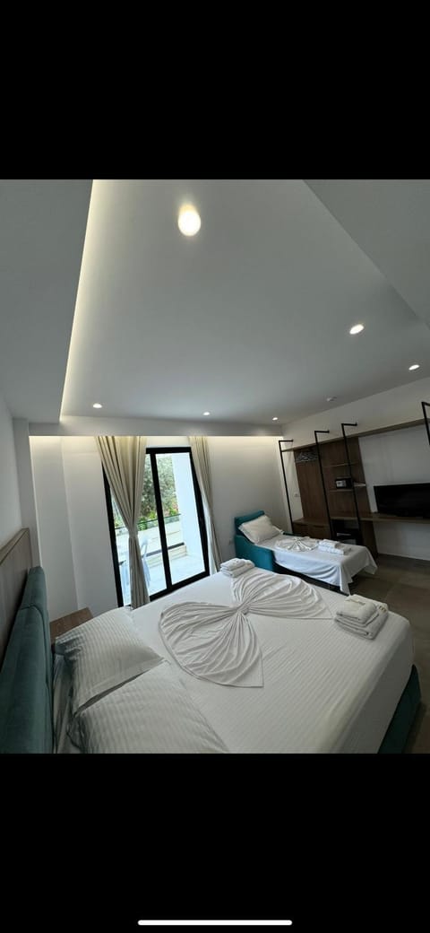 Prestige Hotel Hotel in Ksamil