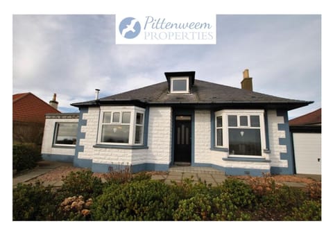 Stronvar- coastal home with sea views House in Pittenweem