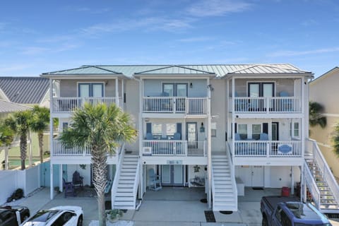 The Blue Pearl by Pristine Properties Vacation Rentals House in Mexico Beach