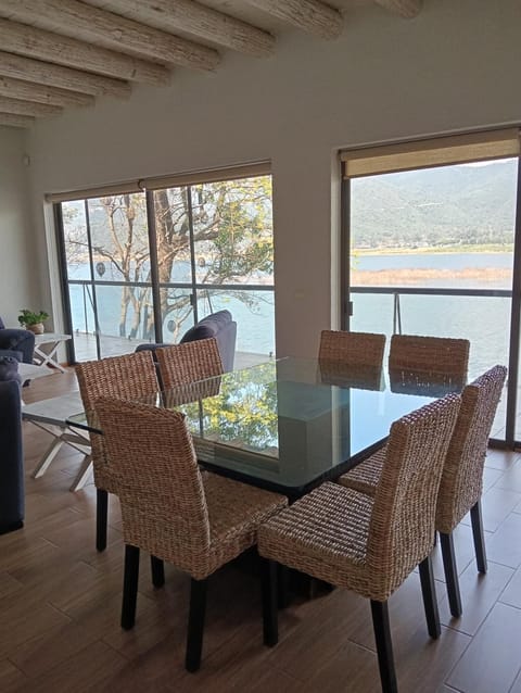 La Casa del Lago House in State of Mexico