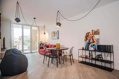 Living room, Decorative detail, minibar