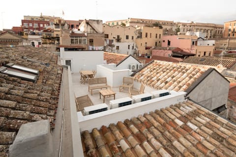 Property building, Balcony/Terrace, City view