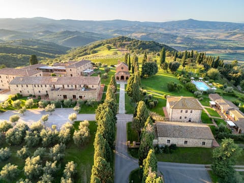 Spring, Day, Natural landscape, Bird's eye view, Pool view, Street view, Swimming pool