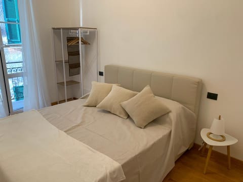 Remolari 20-Piazza Mazzini view Apartment in Chiavari