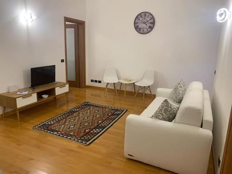 Remolari 20-Piazza Mazzini view Apartment in Chiavari