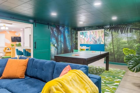 9 beds Beach GameRoom Cowboy Pool Mini Golf House in Daytona Beach Shores