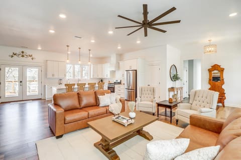 The Hamilton Heber Springs Home with Hot Tub! House in Heber Springs