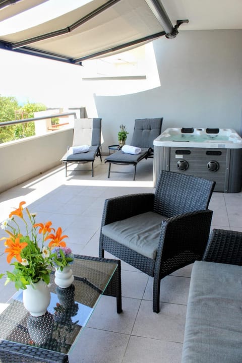Day, View (from property/room), Balcony/Terrace