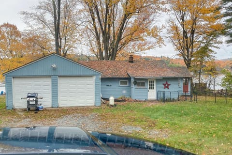 Castleton Charmer House in Lake Bomoseen