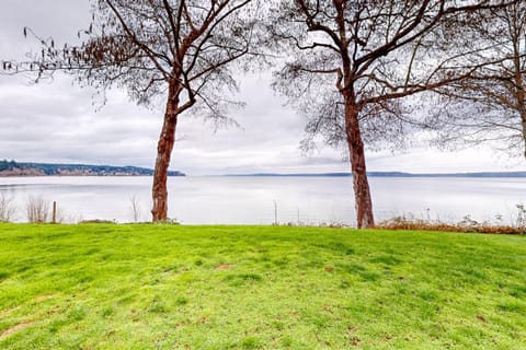Bay Breeze Bliss House in Vashon