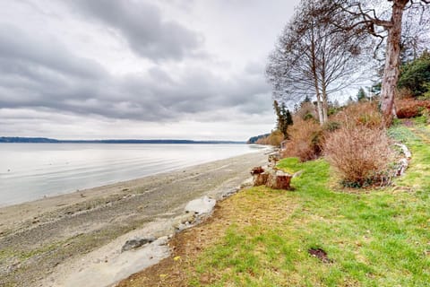 Bay Breeze Bliss House in Vashon