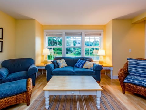 Becalmed MCA#1653 House in Manzanita