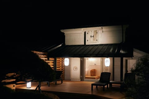 Property building, Night, Sauna, Sauna