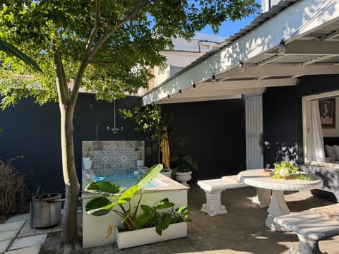 Strand Stay Cottage Apartment in Cape Town