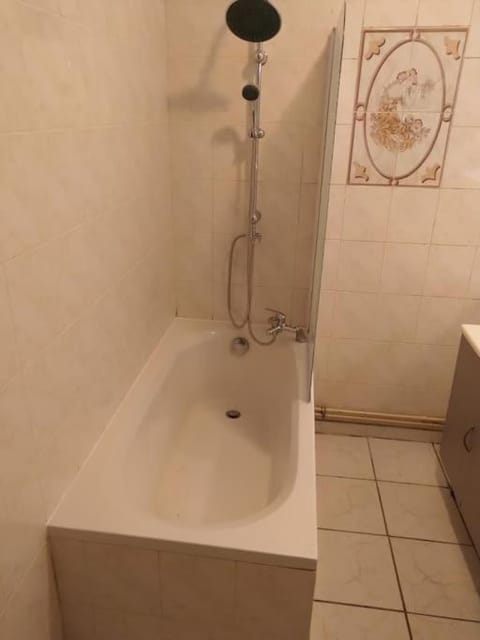 Agréable maison 2 ch 5 mins Valenciennes et garage House in Valenciennes