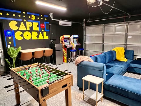 Heated Pool Game Room 9 beds Families! House in Cape Coral