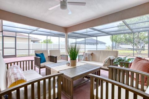 Heated Pool Game Room 9 beds Families! House in Cape Coral