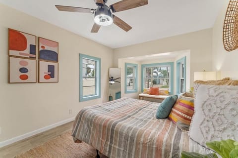 3 Bedrooms Family Travel Corporate Travel House in Daytona Beach Shores