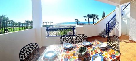 Natural landscape, Balcony/Terrace, Sea view