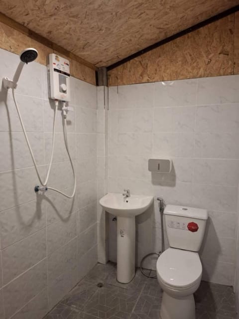 ฟาดิลบังกะโล Fadel bungalow Bed and Breakfast in Krabi Changwat