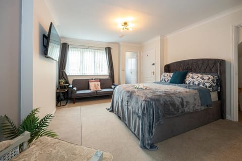 Living room, Bedroom