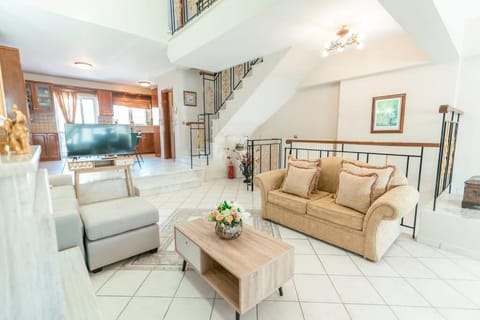 Communal lounge/ TV room, Seating area, Evening entertainment