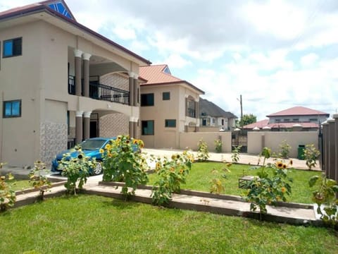 Property building, Spring, Day, Garden, Garden, Garden view