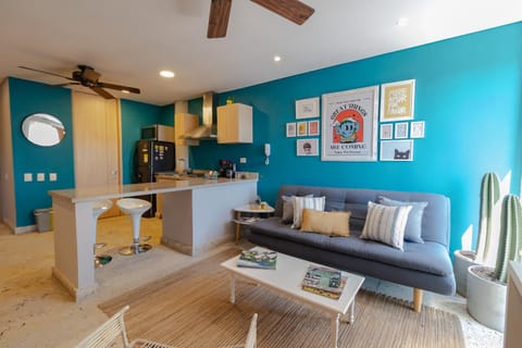 Kitchen or kitchenette, Living room