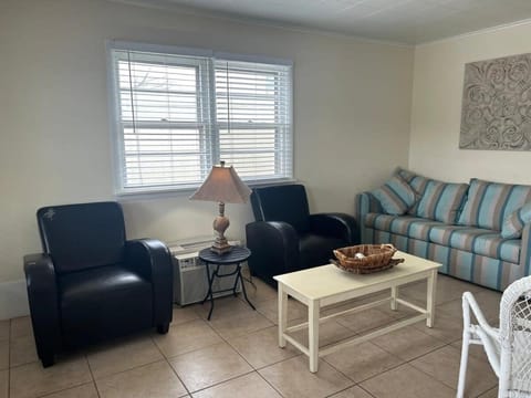 OCHG Bay Mist Bottom Apartment in Ocean City