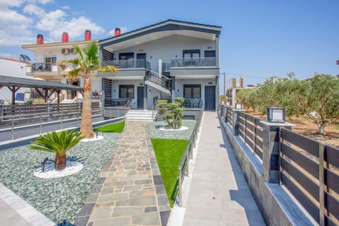 ONAR PALACE Apartment hotel in Nea Peramos