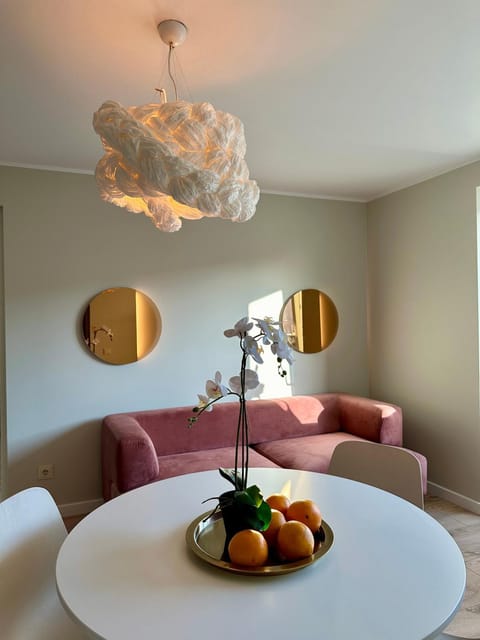 Living room, Photo of the whole room, Seating area, Dining area