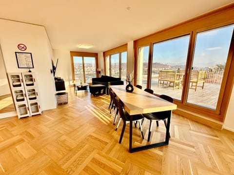 Living room, Dining area