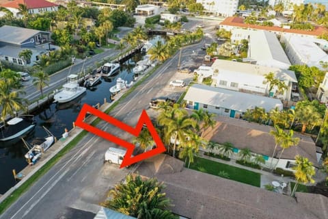 Property building, Neighbourhood, Bird's eye view, Street view