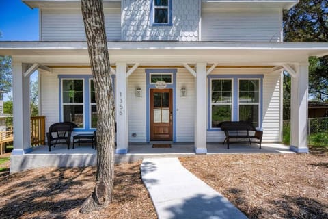 Lake Hm Hill Mountain View-BOAT Rental Available! House in Canyon Lake