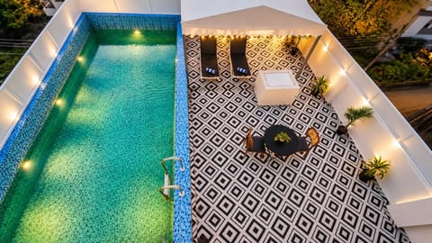 Pool view, Swimming pool