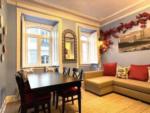 Living room, Dining area