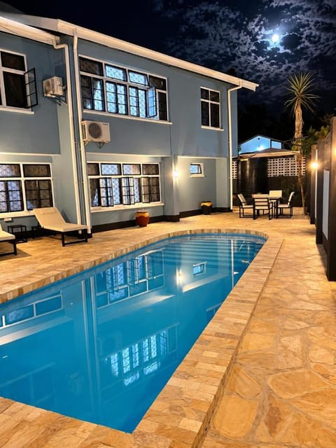 Property building, Swimming pool