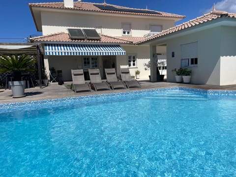 Property building, Pool view