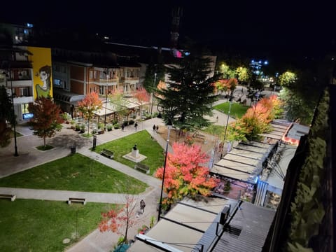 Night, Neighbourhood, Natural landscape, City view, Street view, Location