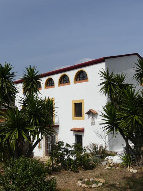 Property building, Day, Garden, Garden view