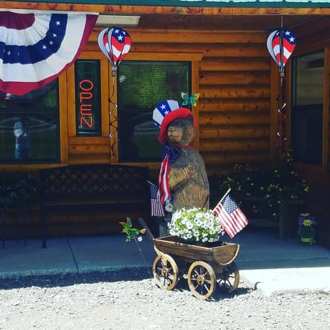 Vista Del Rio Lodge Hotel in Chama