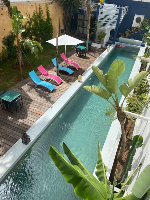 Swimming pool