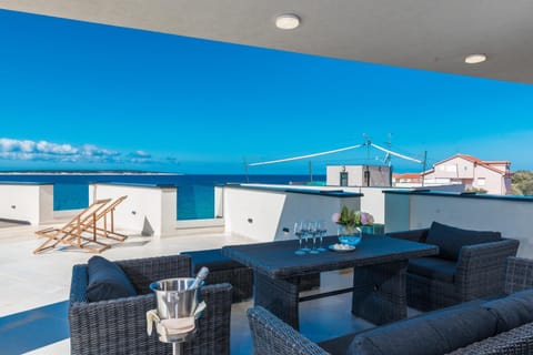 Luxury Mandre Penthouse Apartment in Novalja