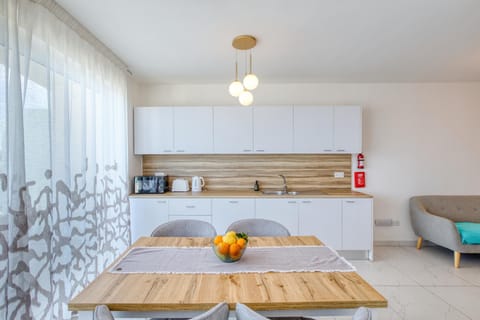 Blu Mar Sea View Apartments Apartment in Saint Paul's Bay