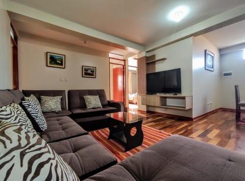 Communal lounge/ TV room, TV and multimedia, Living room