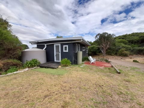Property building, Day, Natural landscape, Garden, Garden view
