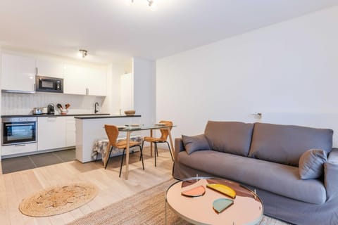 Classy appartement - Flea Market Apartment in Saint-Denis, France