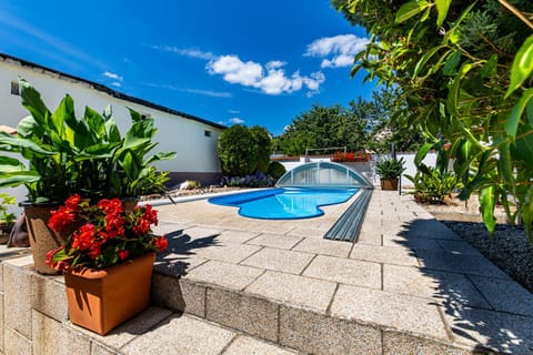 Garden view, Pool view, Swimming pool